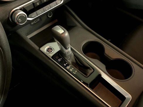 Used 2025 Nissan Altima 2.5 SV image 17