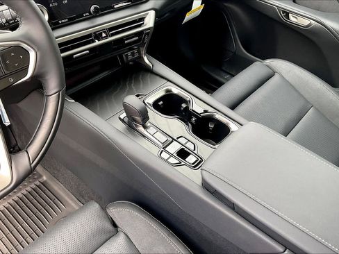 New 2026 Lexus RX 450h Luxury image 7