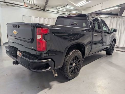 Used 2024 Chevrolet Silverado 1500 Custom RWD image 3