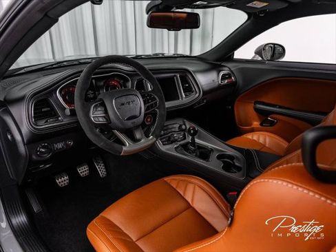 Used 2023 Dodge Challenger SRT Hellcat w/ Plus Package RWD image 29