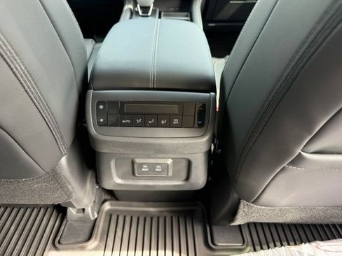 New 2026 Nissan Pathfinder SL AWD/4WD image 25