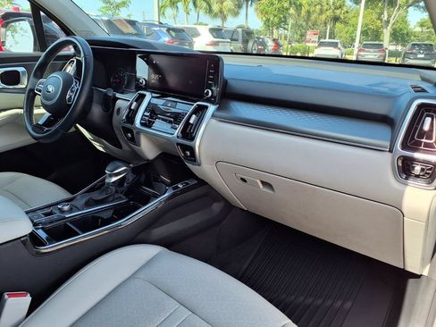 Used 2021 Kia Sorento SX FWD image 12