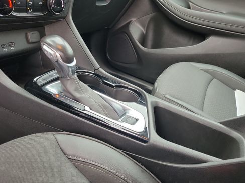 Used 2024 Buick Encore GX Preferred FWD image 29
