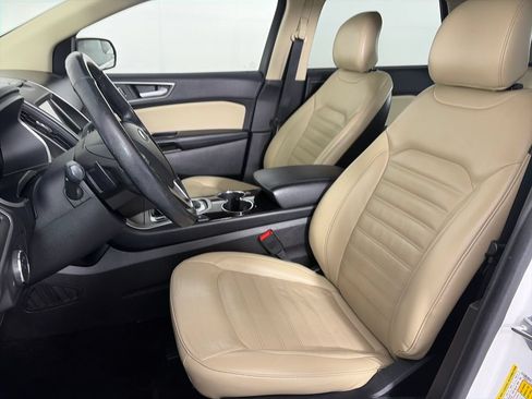 Certified 2017 Ford Edge SEL w/ Equipment Group 201A AWD/4WD image 11