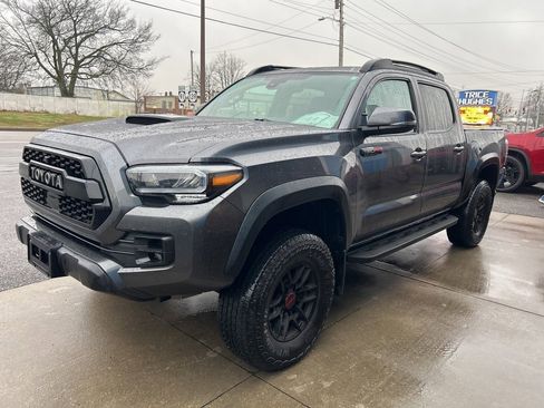 Used 2021 Toyota Tacoma TRD Pro image 4