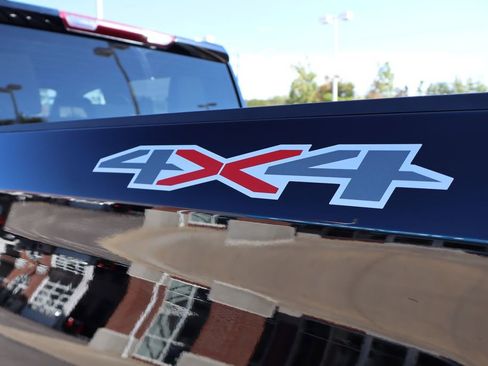 Used 2024 Chevrolet Silverado 1500 LT image 29