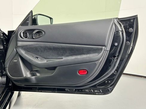 Used 2025 Nissan Z Performance w/ Floor Mat Package image 10