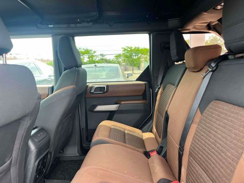Used 2023 Ford Bronco Outer Banks AWD/4WD image 16