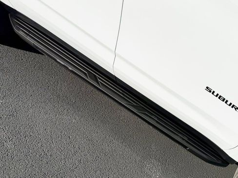 Used 2024 Chevrolet Suburban RST image 16