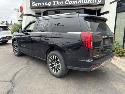 Used 2025 Ford Expedition Platinum AWD/4WD image 9