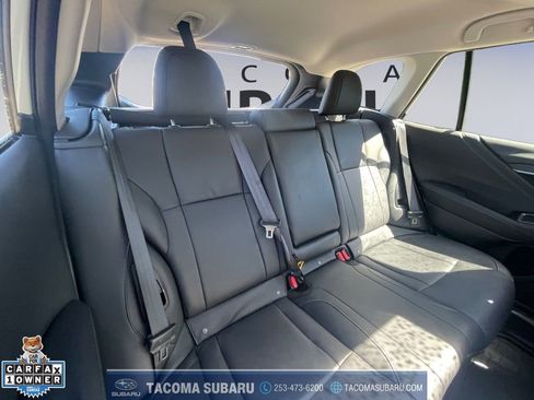Used 2025 Subaru Outback Limited AWD/4WD image 18