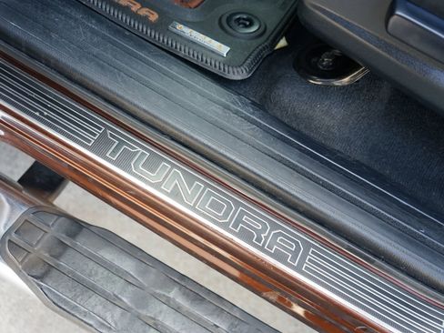 Used 2014 Toyota Tundra 1794 Edition image 18
