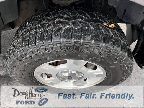 Used 2014 Ford F150 XLT w/ XLT Convenience Package image 16