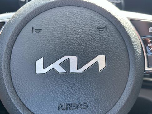 Used 2024 Kia Seltos S AWD/4WD image 28