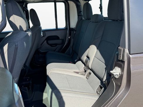 New 2026 Jeep Gladiator Sport AWD/4WD image 13