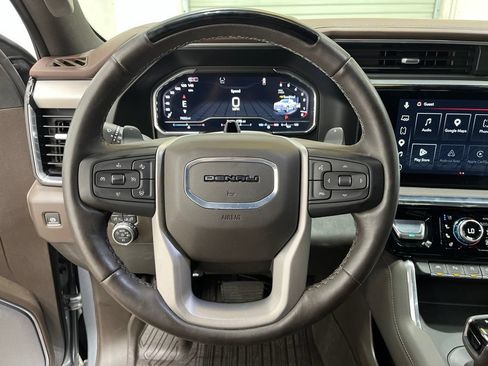 Used 2025 GMC Sierra 1500 Denali AWD/4WD image 22
