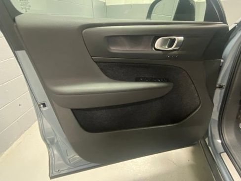 Used 2023 Volvo C40 P8 Recharge Plus w/ Climate Package AWD/4WD image 6