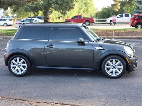 Used 2013 MINI Cooper S FWD image 3