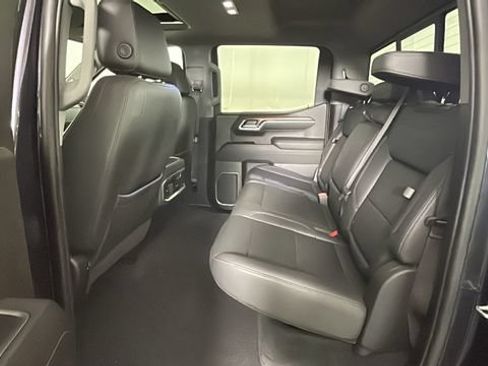 Used 2023 GMC Sierra 1500 SLT w/ SLT Convenience Package AWD/4WD image 26