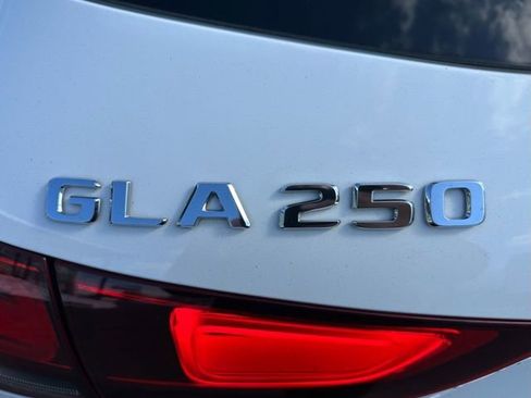 Certified 2021 Mercedes-Benz GLA 250 GLA 250 image 7