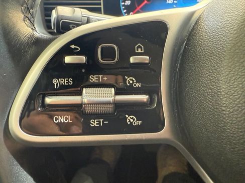 Used 2021 Mercedes-Benz GLE 580 4MATIC image 19