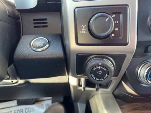 Used 2018 Ford F150 Lariat w/ Equipment Group 502A Luxury image 27