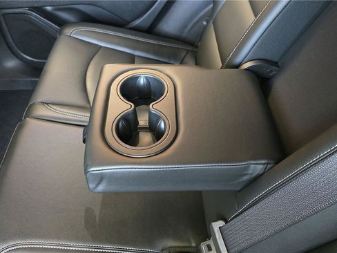 Used 2024 GMC Terrain SLT w/ Elevation Edition AWD/4WD image 19