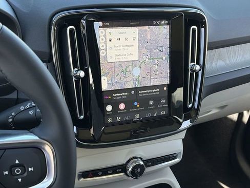 New 2026 Volvo XC40 B5 Plus w/ Protection Package Premier image 22