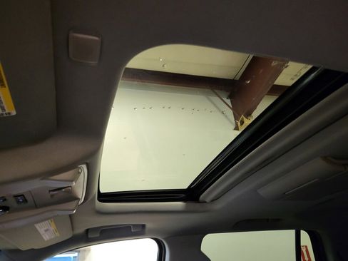 Used 2019 GMC Yukon Denali w/ Denali Ultimate Package image 39