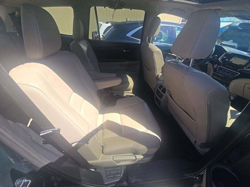 Used 2019 Honda Pilot Touring image 13
