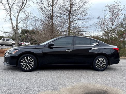 Certified 2023 Nissan Altima 2.5 SV image 26