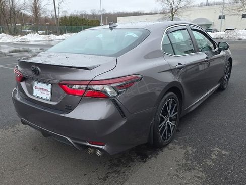 Used 2024 Toyota Camry SE w/ Blackout Package (TMS) image 6