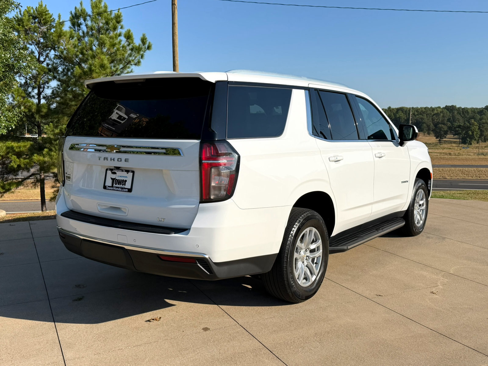 Used 2023 Chevrolet Tahoe LT RWD image 6