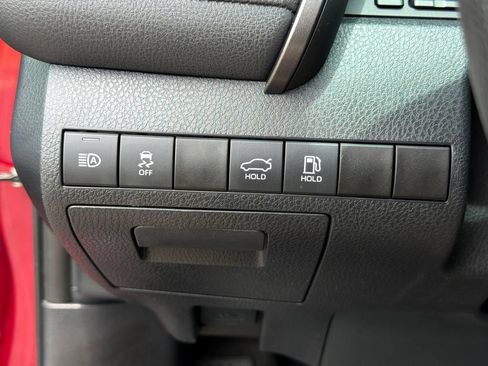 Used 2020 Toyota Camry LE w/ Sunroof Package FWD image 20