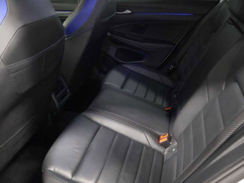 Used 2023 Volkswagen Golf R image 33