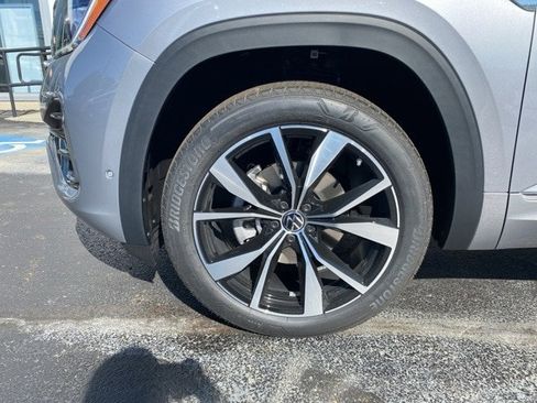 New 2026 Volkswagen Atlas Cross Sport SEL Premium R-Line image 21