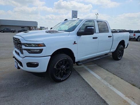 New 2026 RAM 2500 Tradesman AWD/4WD image 2