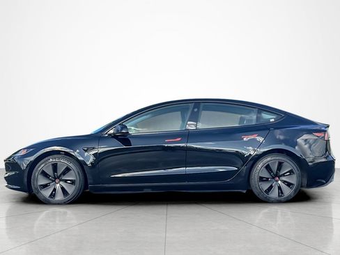 Used 2025 Tesla Model 3 Long Range image 2