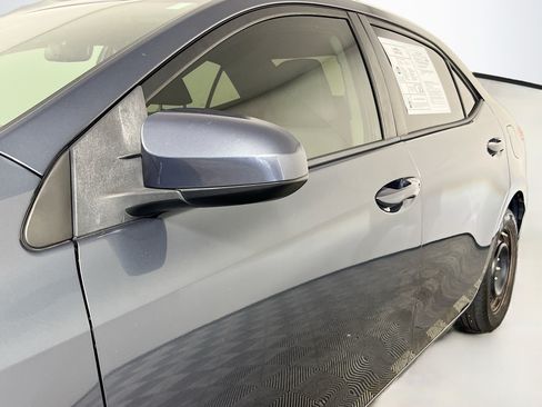Used 2019 Toyota Corolla LE FWD image 13