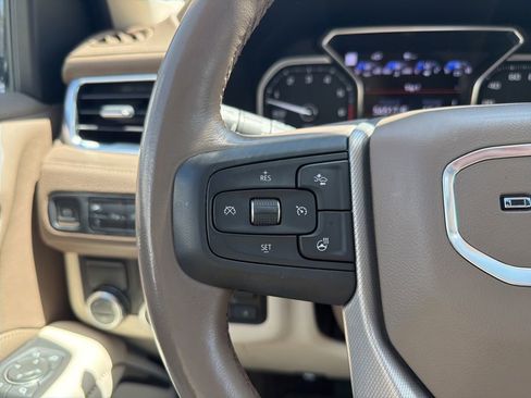 Used 2021 GMC Yukon Denali w/ Denali Ultimate Package RWD image 28