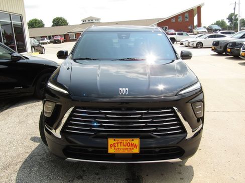 Used 2026 Buick Enclave Preferred AWD/4WD image 13