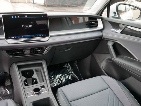 New 2026 Volkswagen Tiguan SE AWD/4WD image 10