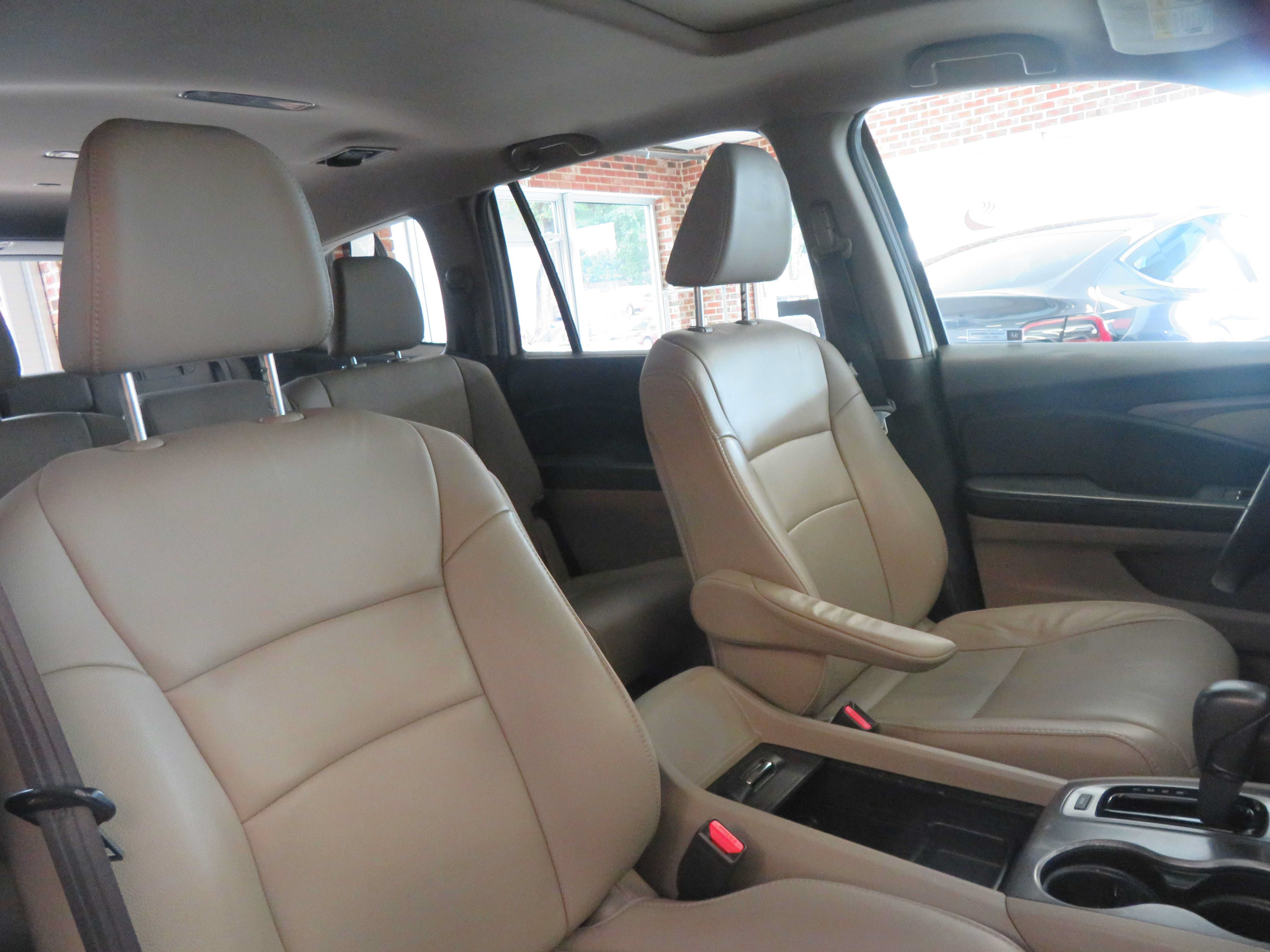 Used 2017 Honda Pilot EX-L image 29