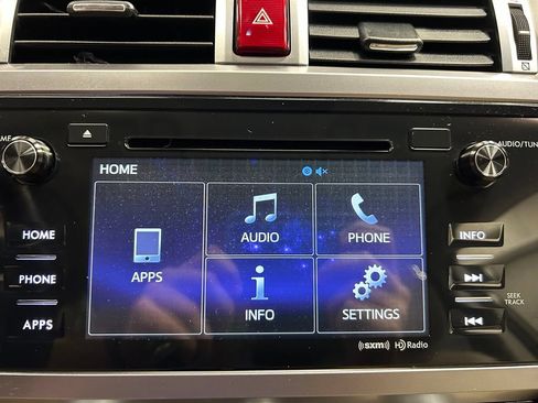 Used 2017 Subaru Outback 2.5i Limited w/ Popular Package #5 AWD/4WD image 19