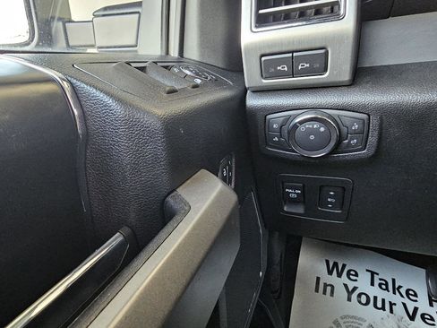 Used 2018 Ford F150 Platinum w/ Equipment Group 701A Luxury AWD/4WD image 24