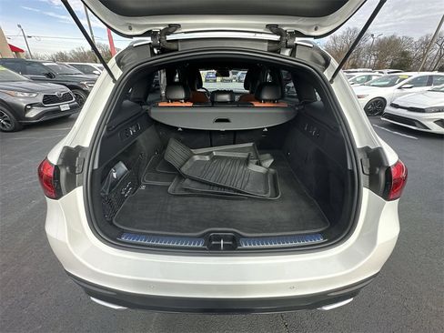 Used 2025 Mercedes-Benz GLC 300 GLC 300 image 23