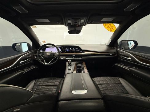 Used 2023 Cadillac Escalade Sport Platinum w/ Heavy-Duty Trailer Package AWD/4WD image 57