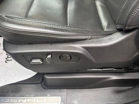 Used 2022 GMC Yukon Denali w/ Max Trailering Package image 24