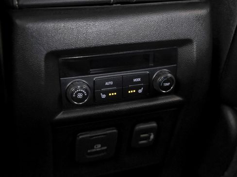 Used 2022 Chevrolet Traverse Premier w/ Redline Edition FWD image 47