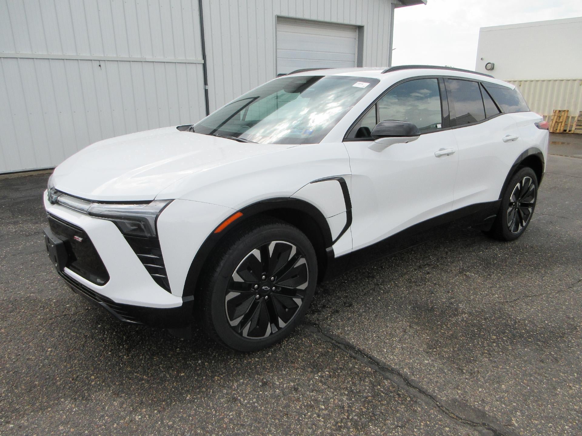 Used 2024 Chevrolet Blazer EV RS AWD/4WD image 1